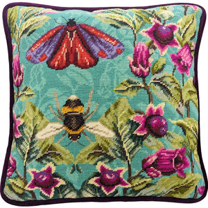 Bothy Threads Bothy Threads Petit Point Borduurkussen Deadly Nightshade