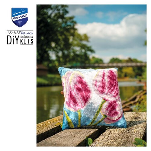 Vervaco Vervaco Borduur Kussen 3 Tulpen 40 x 40 cm  PN-0204608
