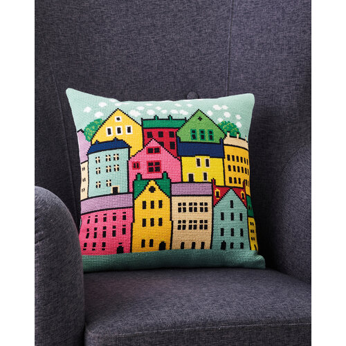 Permin Permin Borduurpakket kussen The houses 83-5318 40 x 40 cm Permin Permin Borduurpakket kussen The houses 83-5318 40 x 40 cm
