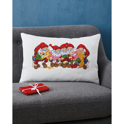 Permin Permin Borduurpakket kussen Pixie fun 83-5260 Permin Permin Borduurpakket kussen Pixie fun 83-5260