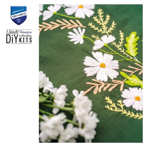 Vervaco Vervaco tafelloper borduurpakket witte bloemen PN-0222584