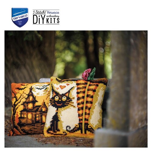 Vervaco Vervaco borduurpakket kussen Cat loves her witch Vervaco Vervaco borduurpakket kussen Cat loves her witch
