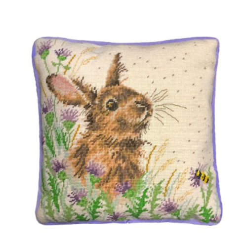 Bothy Threads Bothy Threads Petit Point Borduurkussen The Meadow