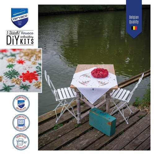Vervaco Vervaco Tafelkleed Kerstboom met versiering 80 x 80 cm