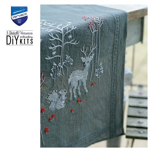 Vervaco Vervaco Tafelloper Bosdieren in de winter 40 x 100 cm