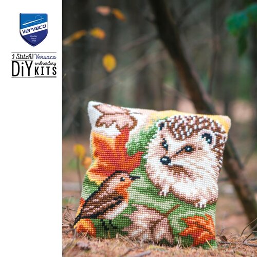 Vervaco Vervaco borduurpakket kussen Egel en roodborstje Vervaco Vervaco borduurpakket kussen Egel en roodborstje