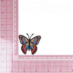 Mediac Applicatie Vlinder Blue Fuchsia 5 cm opstrijkbaar Mediac Applicatie Vlinder Blue Fuchsia 5 cm opstrijkbaar