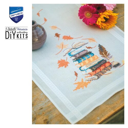 Vervaco Vervaco Tafelloper Boeken en herfstbladeren Vervaco Vervaco Tafelloper Boeken en herfstbladeren