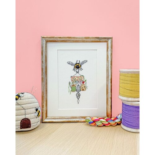 Bothy Threads Bothy Threads Borduurpakket Sewing Bee