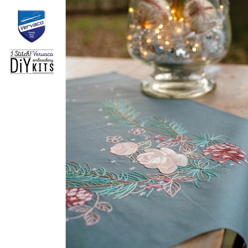Vervaco Vervaco Tafelkleed Kerstrozen 72 x 72 cm