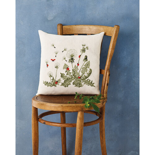 Permin Permin borduur kussen Ladybugs 40 x 40 cm Permin Permin borduur kussen Ladybugs 40 x 40 cm