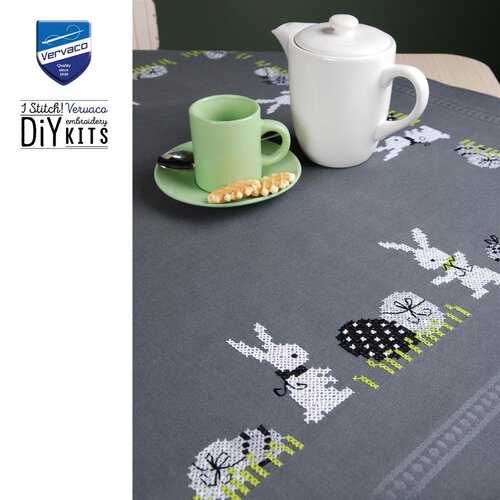 Vervaco Vervaco Tafelkleed Paaseitjes en haasjes 80 x 80 cm