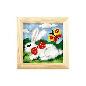 Orchidea Voorbedrukt Borduurpakket Wit Konijntje 10.5 x 10.5 cm met houten lijstje