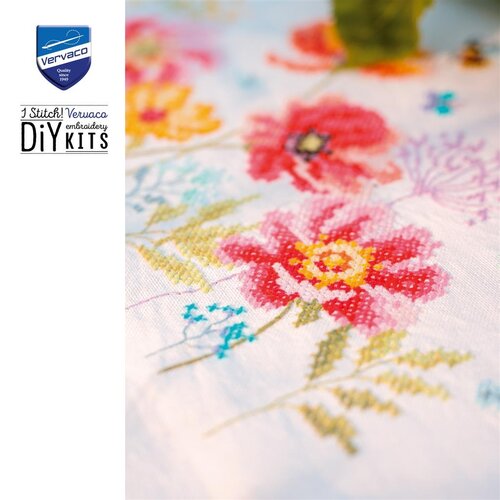 Vervaco Vervaco Tafelloper Klaprozen en wilde bloemen