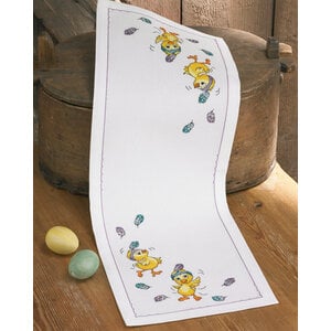 Permin Permin tafelloper Dancing chickens 24 x 67 cm  63-6821