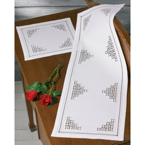 Permin Hardanger Borduurpakket Loper 63-3815 Permin Hardanger Borduurpakket Loper 63-3815