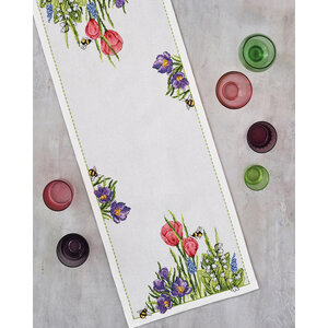 Permin Permin borduurpakket tafelloper Springtime 68-1415 Permin Permin borduurpakket tafelloper Springtime 68-1415