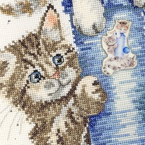 Bothy Threads Needle Minder Three's A Crowd Bothy Threads Needle Minder Three's A Crowd