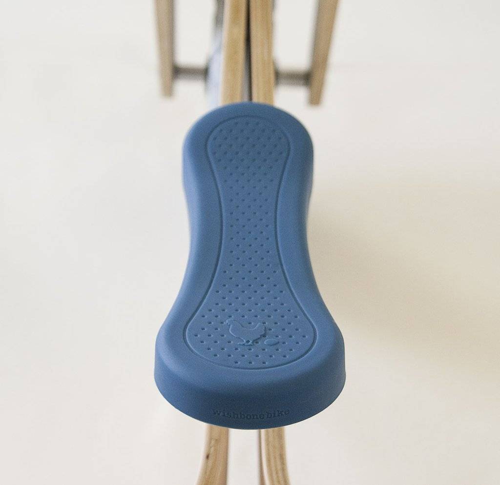 Pimp zadelhoes voor loopfiets recycled edition | Wishbone Bike