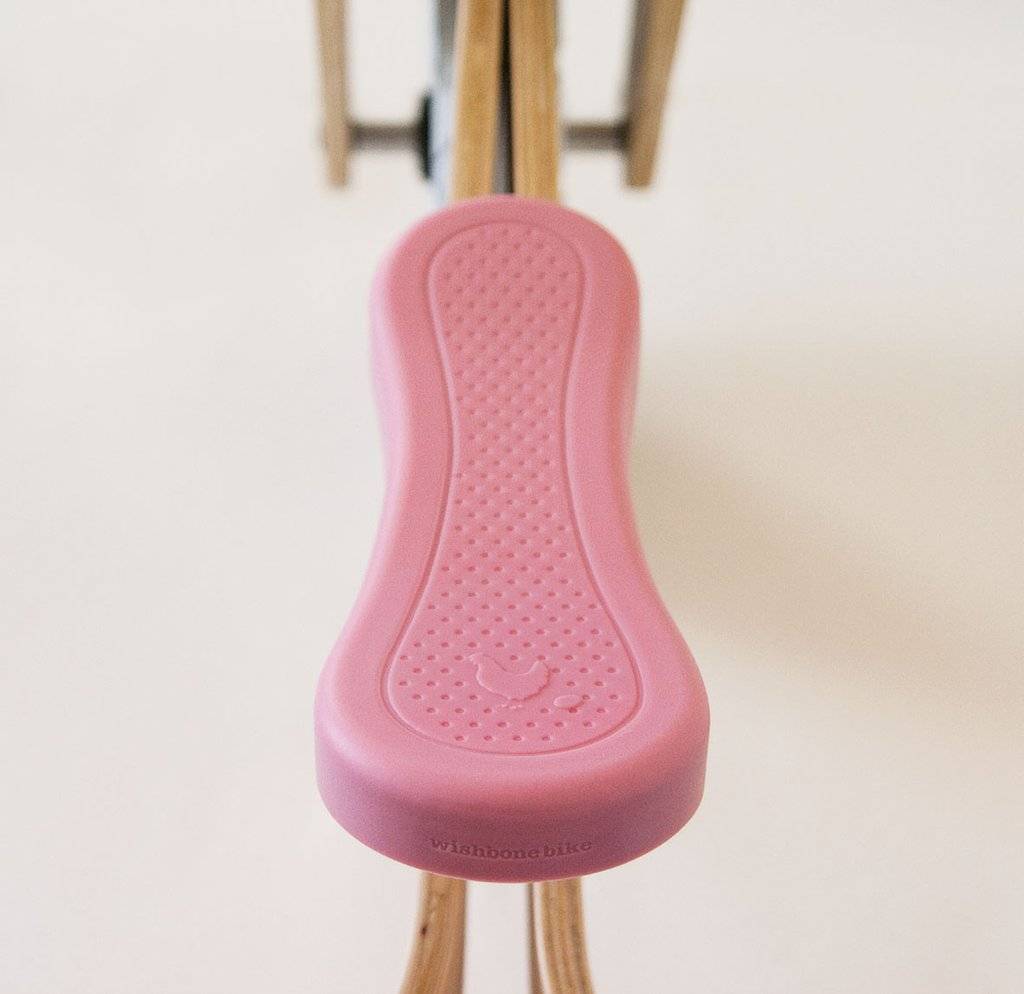 Pimp zadelhoes voor loopfiets recycled edition | Wishbone Bike