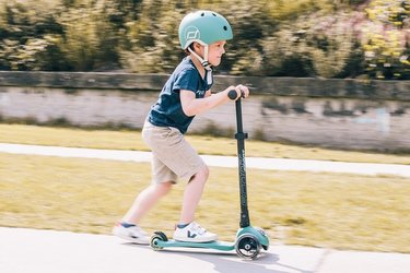 Trottinettes amusantes et sûres pour les enfants à partir de 2 ans