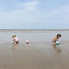 Quut Seau de Plage Mini Ballo Banana Pink | Quut Quut Seau de Plage Mini Ballo Banana Pink | Quut