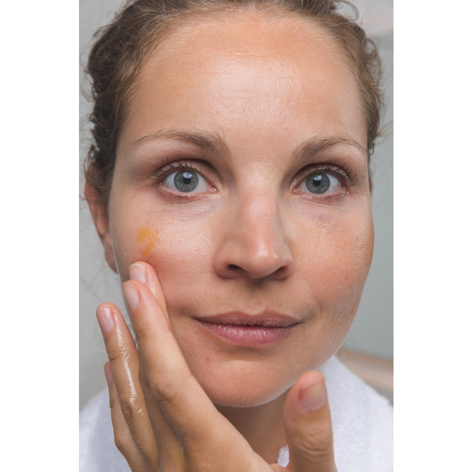 kissed by a rose serum