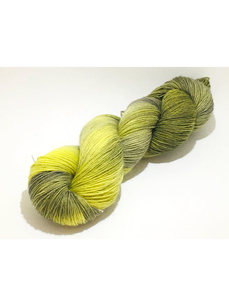 Mina Dyeworks Socksanity - 100gram=420m 75% wol 25% nylon - ''Aurora Yellow''