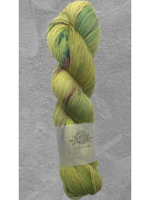 Mina Dyeworks Socksanity - 100gram=420m 75% wol 25% nylon - ''Passion Fruit Sabayon''