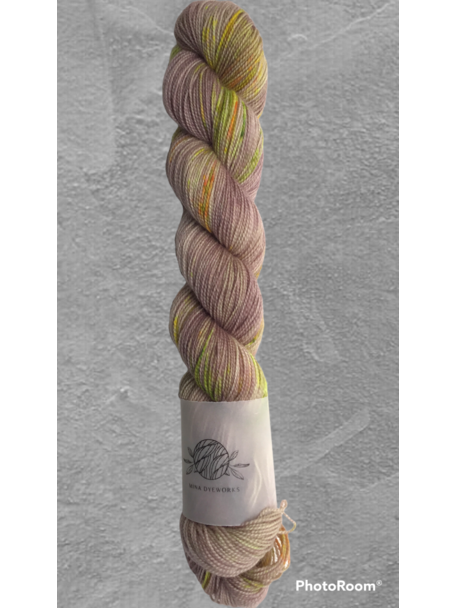 Mina Dyeworks Mina Dyeworks Whisp - 100% SW Merino - 50g - 300m