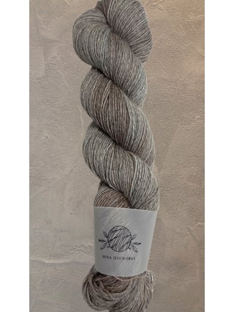 Mina Dyeworks Copy of Sock Hemp - "SH054" - 67% wool 23% biodeg.polyamid 10% hemp100g - 420m