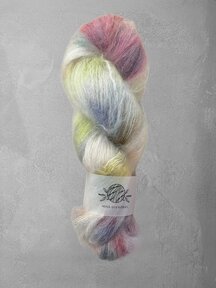 Mina Dyeworks Mohair Silk - "Chang'e" - 77% Fine Kid Mohair 23% Mulberry Silk - 50 grams - 350m