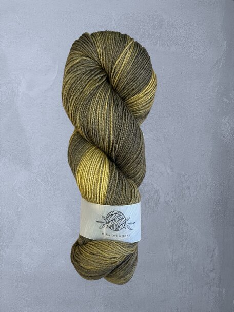 Mina Dyeworks Sock - "Olijfolie" 425m - 100g - 80%merino - 20% polyamide