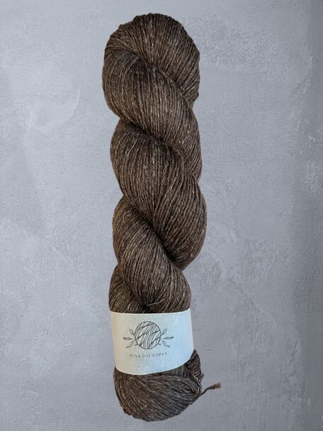 Mina Dyeworks Sock Hemp - "Aroma Rood" - 67% wool 23% biodeg.polyamid 10% hemp100g - 420m