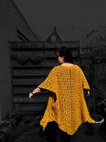 Sticks&Cups Nowrooz Shawl