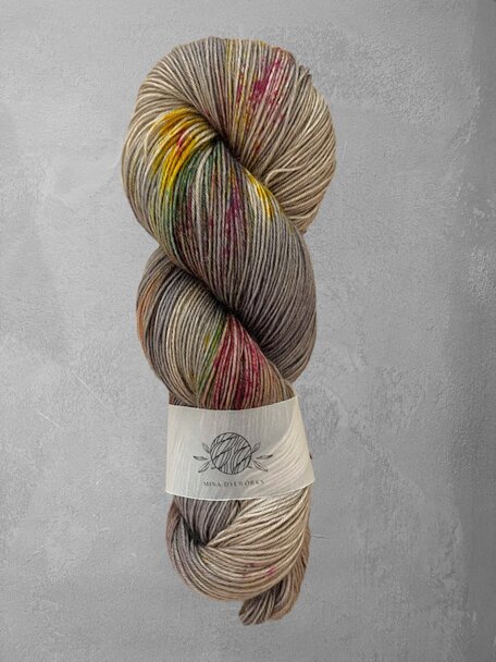 Mina Dyeworks Socksanity - 100g - 420m - 75% Wool - 27% Nylon - "Damavand"