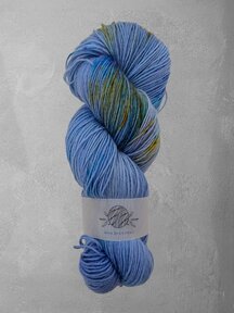 Mina Dyeworks Socksanity - 100g - 420m - 75% Wool - 27% Nylon - "Petunia Galaxia"