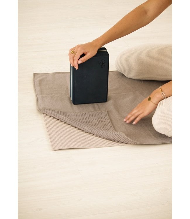 Yoga handdoek antislip grijs - Lotus