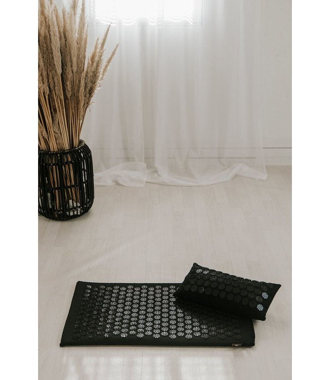 Spijkermat zwart - Lotus