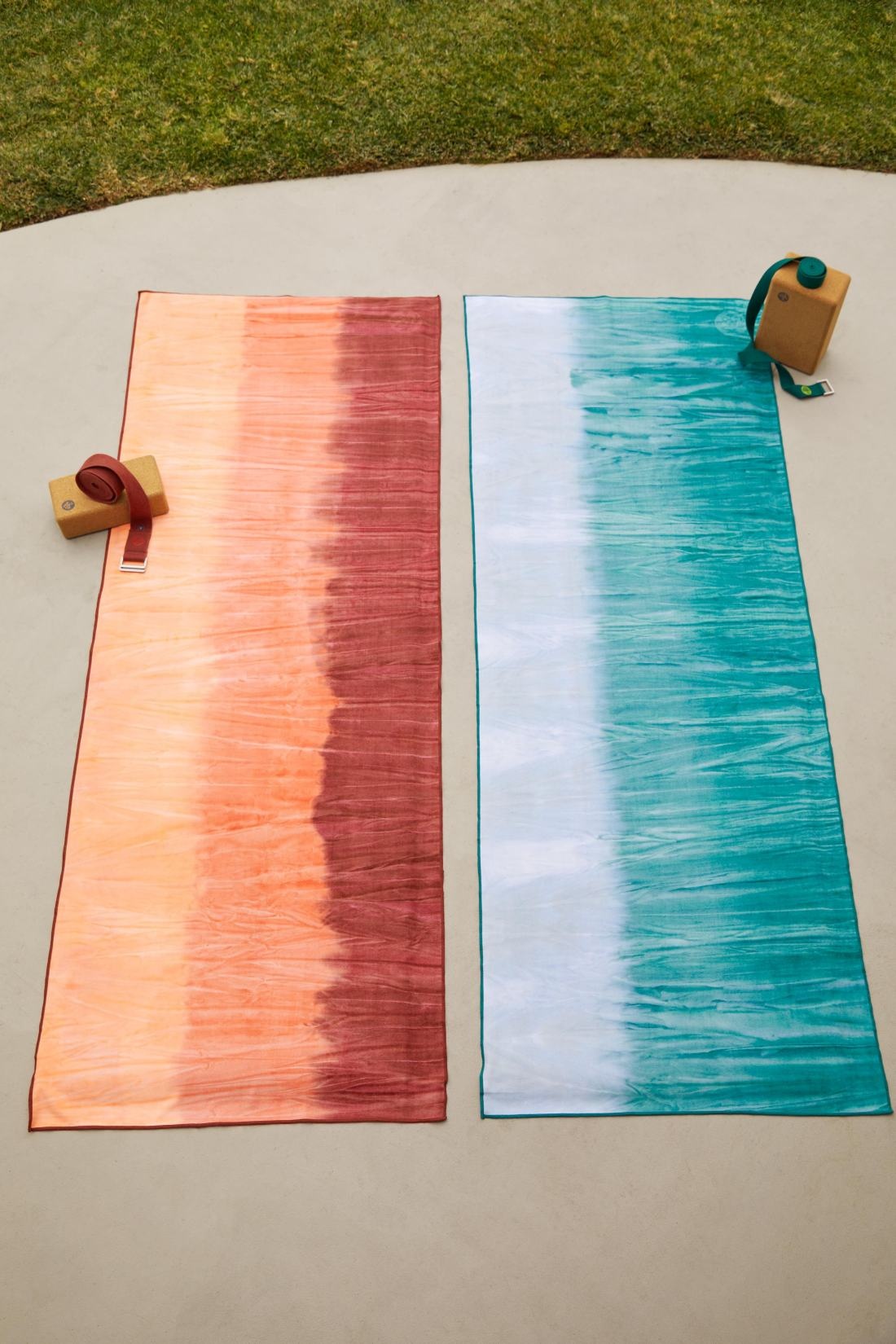 Manduka Manduka eQua Hand Towel - 41 cm - Spirilina Tie Dye