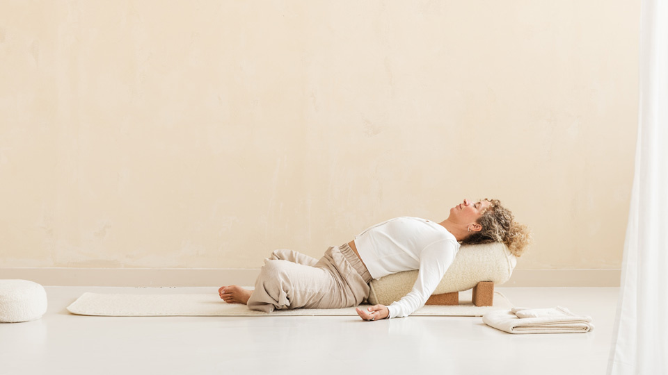 De kracht van yin yoga: rust, herstel en balans