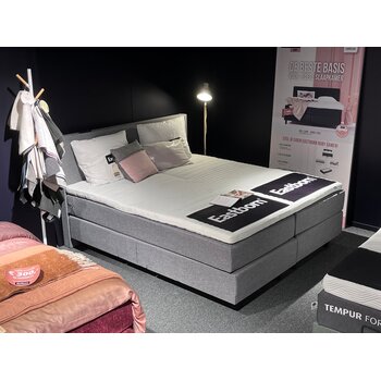 Eastborn Showmodel Boxspring Ruby elektrisch 180x200, Stof: Ready 300 Grey, Matrassen: soepel en stevig, Splittopper One Comfortschuim,Poot rond zwart