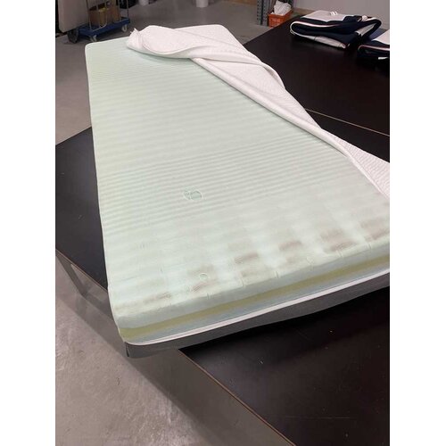 M Line Slow Motion Hybrid 7 matras 90x200 cm - universele tijk - Showmodel