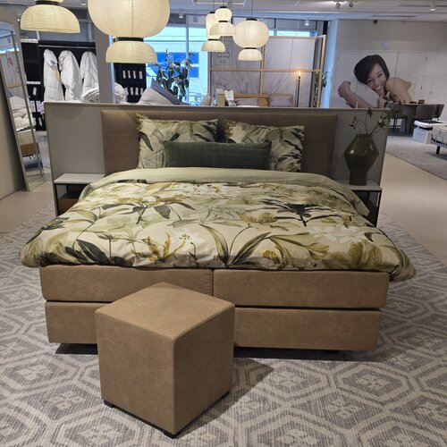 HML Bedding Boxspring Forte 4000 vlak, 180x210, Jeep 010,  Animato, matras courante, topper Fuoco, hocker Maestro