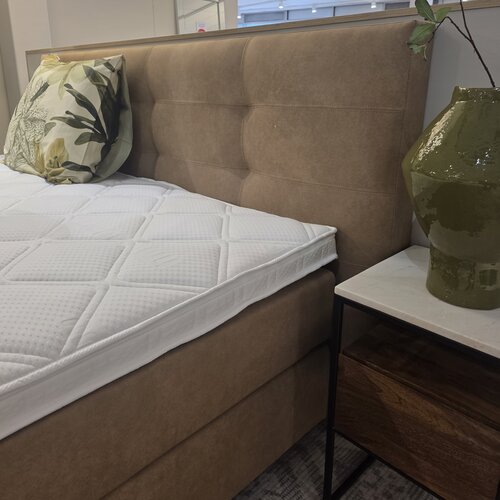 HML Bedding Boxspring Forte 4000 vlak, 180x210, Jeep 010,  Animato, matras courante, topper Fuoco, hocker Maestro