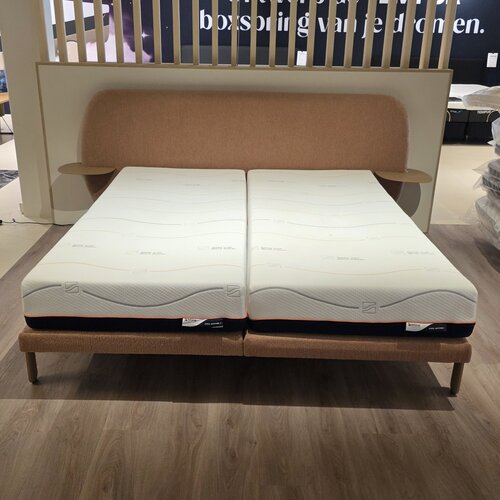 M Line bed Element Lush 180x210 vlak (excl. matrassen) - Showmodel