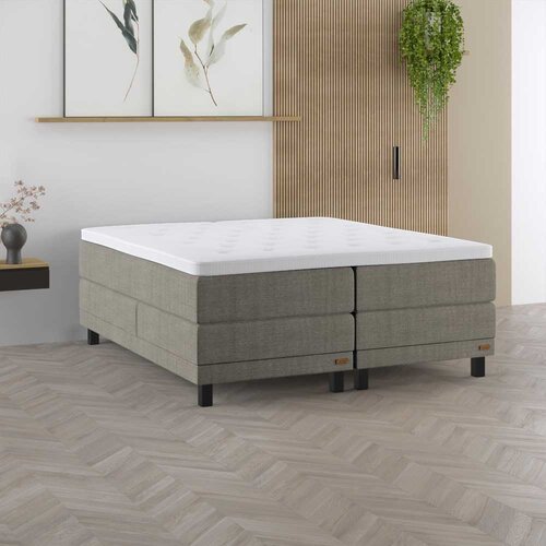 Pullman Boxspring Original (2x 3-motorig) 180x210, stof: Momento Taupe, Poot: rech zwart, 2x Original gestof. matras firm, 2x Topper Original natuurl.