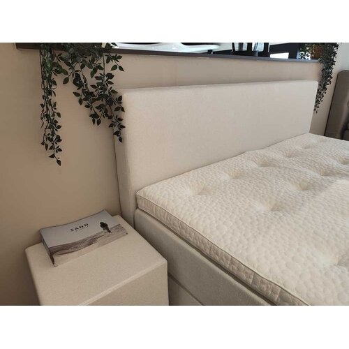 Eastborn Sand Boxspring Cube vlak 180x210 Eastborn Sand Boxspring Cube vlak 180x210