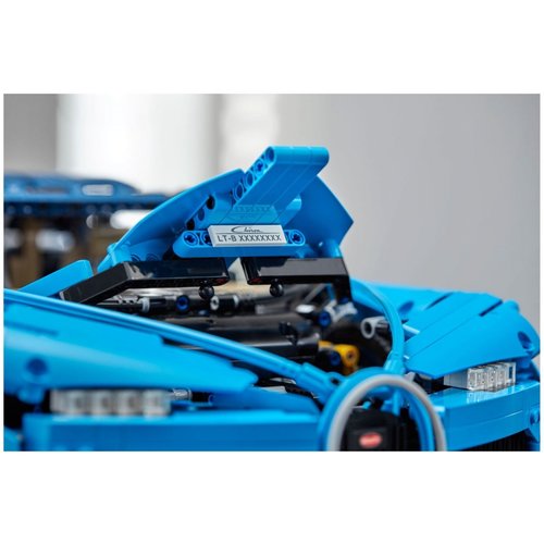 LEGO Technic 42083 Bugatti Chiron