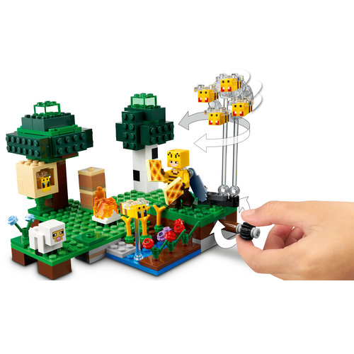 LEGO Minecraft 21165 De bijenhouderij